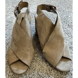Lafayette 148 Covell‎ Sandals Sz 6.5 Neutral Beige Suede Leather Slingback Heels